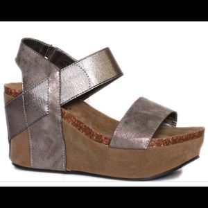 Pierre Duma pewter wedges
